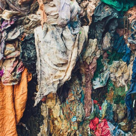 La lutte contre l'impact environnemental de l'industrie textile vient de franchir une étape majeure en France