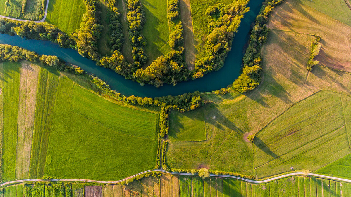 Understand the climate risks and leadership opportunities within your supply chain